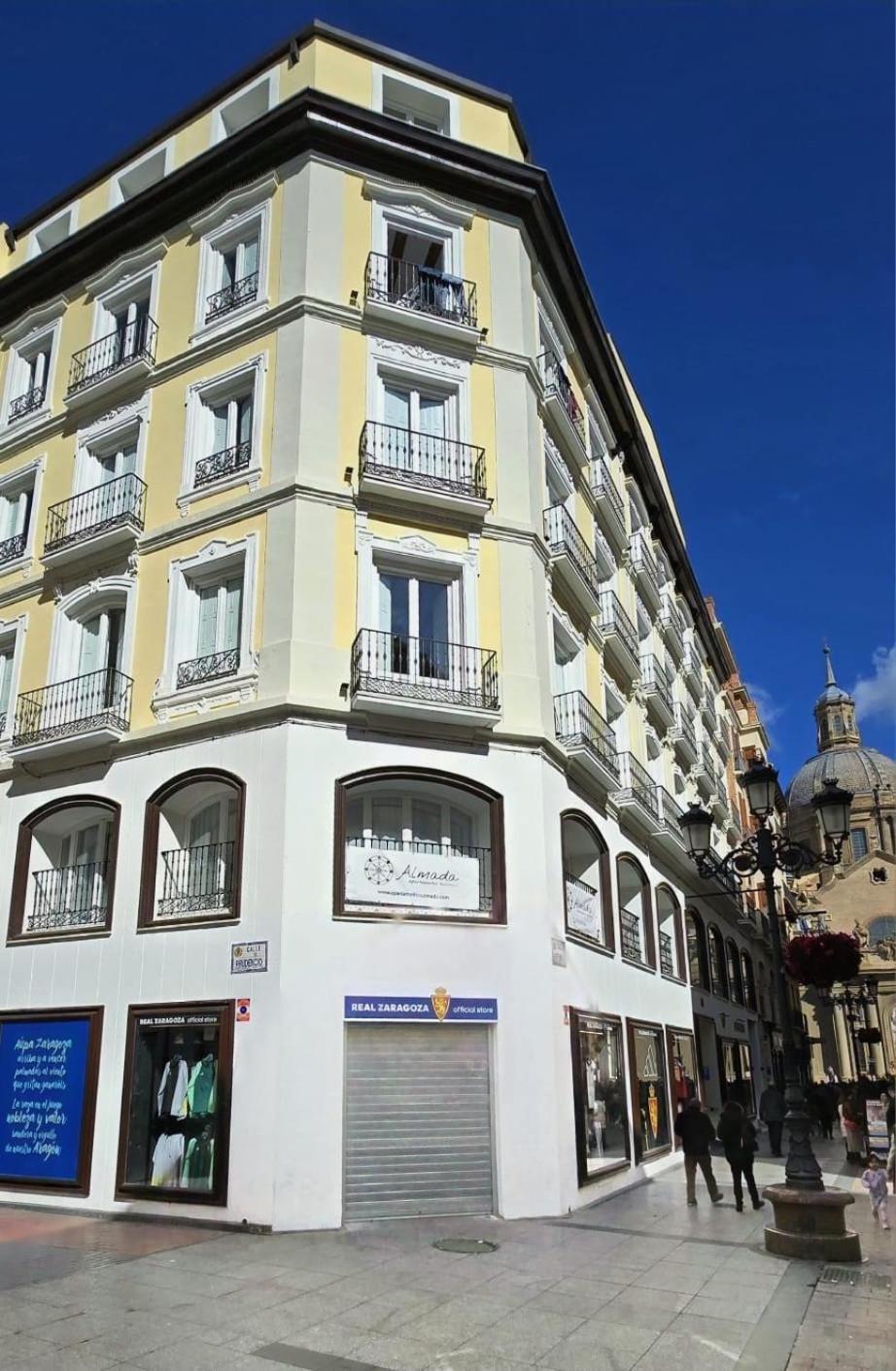 Apartamentos Almada Сарагоса Екстериор снимка